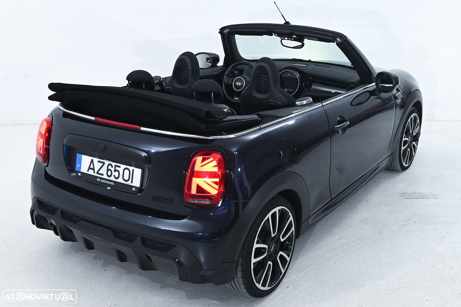 MINI Cabrio Cooper Premium JCW Auto - 8