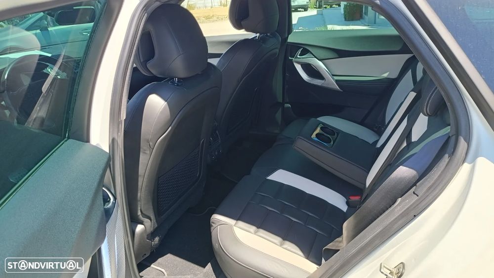 Citroën DS5 2.0 HDi Hybrid4 Sport Chic CMP6 - 10