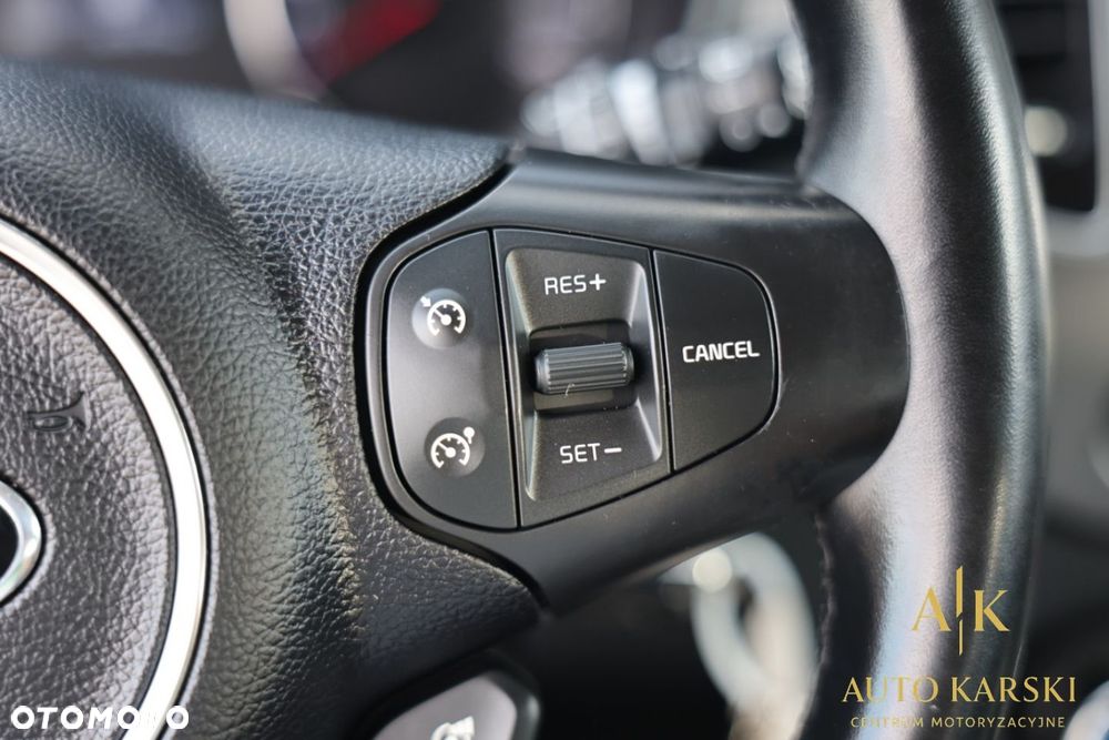 Kia Carens - 22