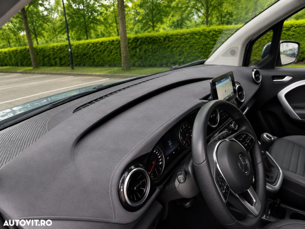 Mercedes-Benz T 180 d 7G-DCT PROGRESSIVE - 14