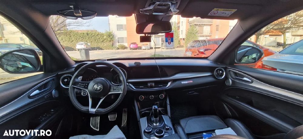 Alfa Romeo Stelvio 2.0 Turbo AWD AT8 First Edition - 2