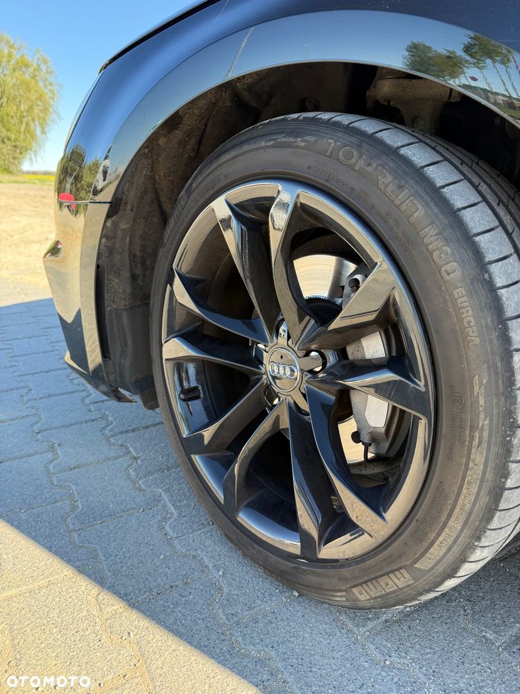 Audi A4 Avant 2.0 TDI S tronic quattro - 4