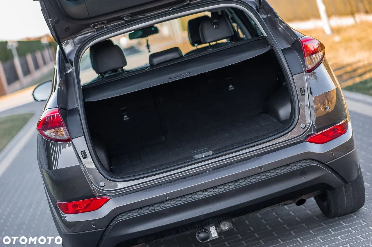 Hyundai Tucson blue 1.7 CRDi 2WD Advantage - 11