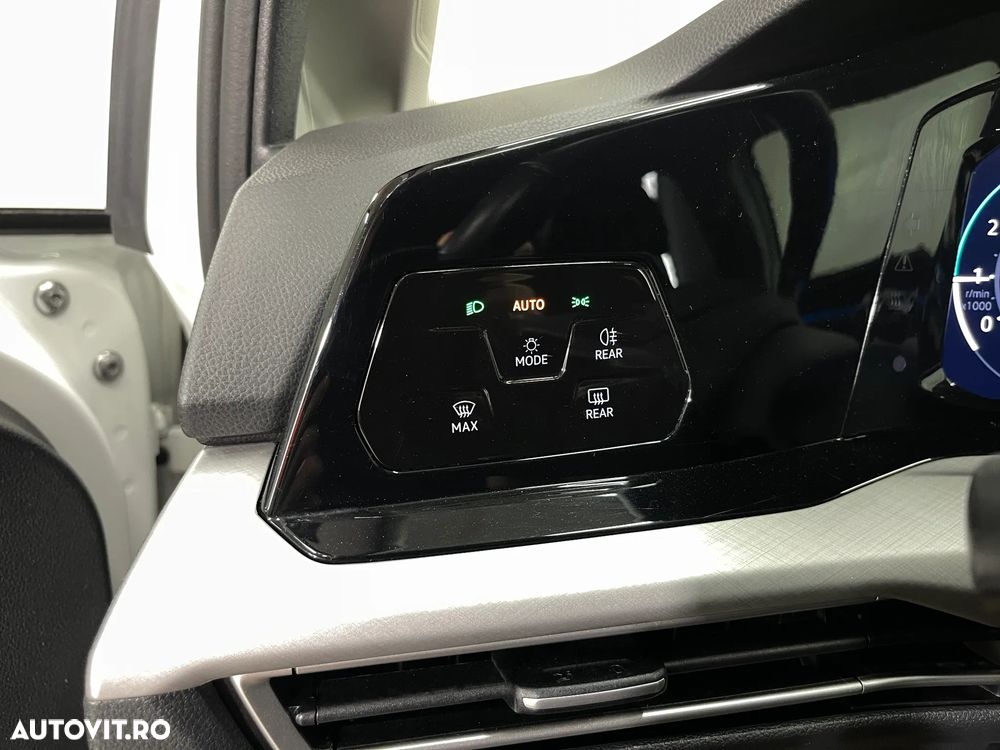 Volkswagen Golf 1.0 TSI Life - 22