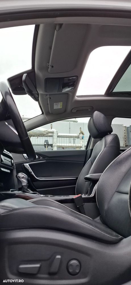 Kia XCeed 1.6 T-GDI OPF DCT7 PLATINUM EDITION - 9