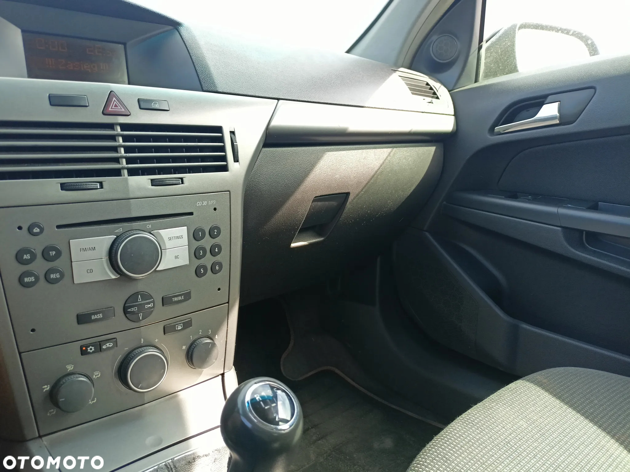 Opel Astra 1.7 CDTI - 11