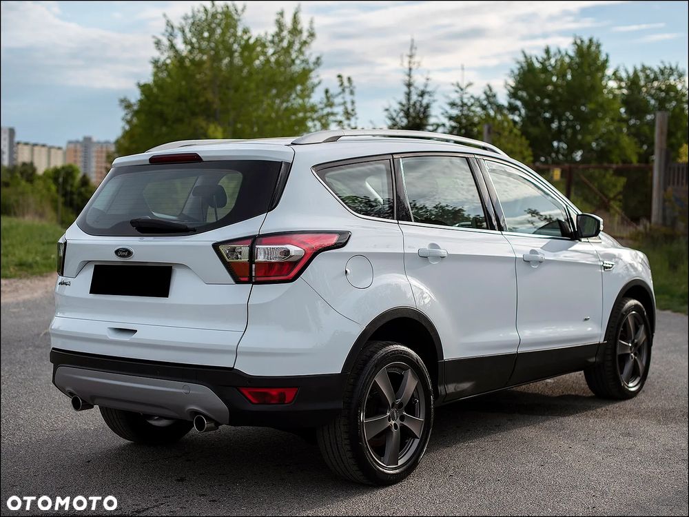 Ford Kuga - 14