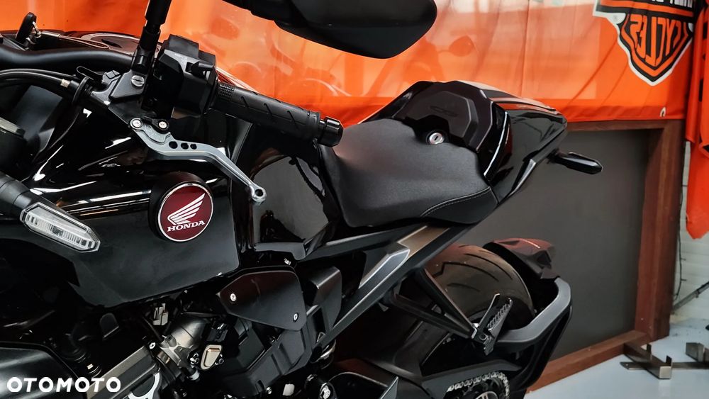 Honda CB - 27
