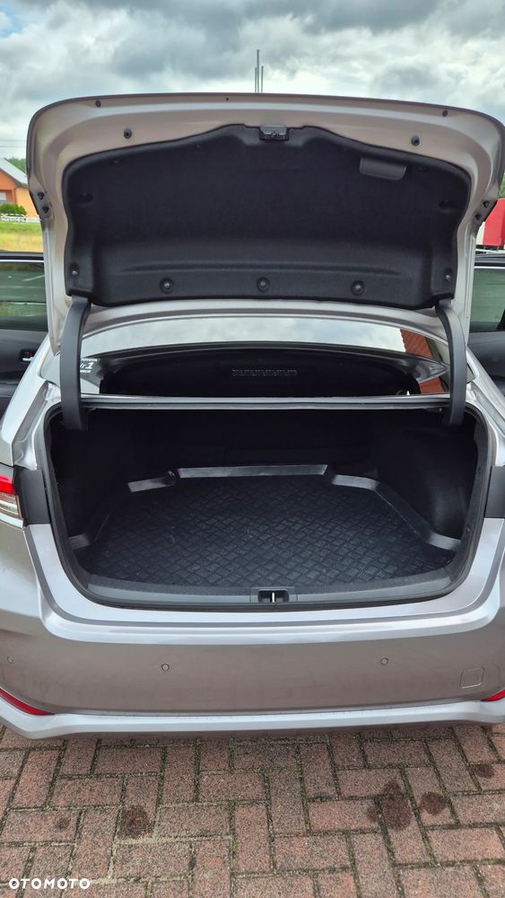 Toyota Corolla 1.8 Hybrid Executive - 19