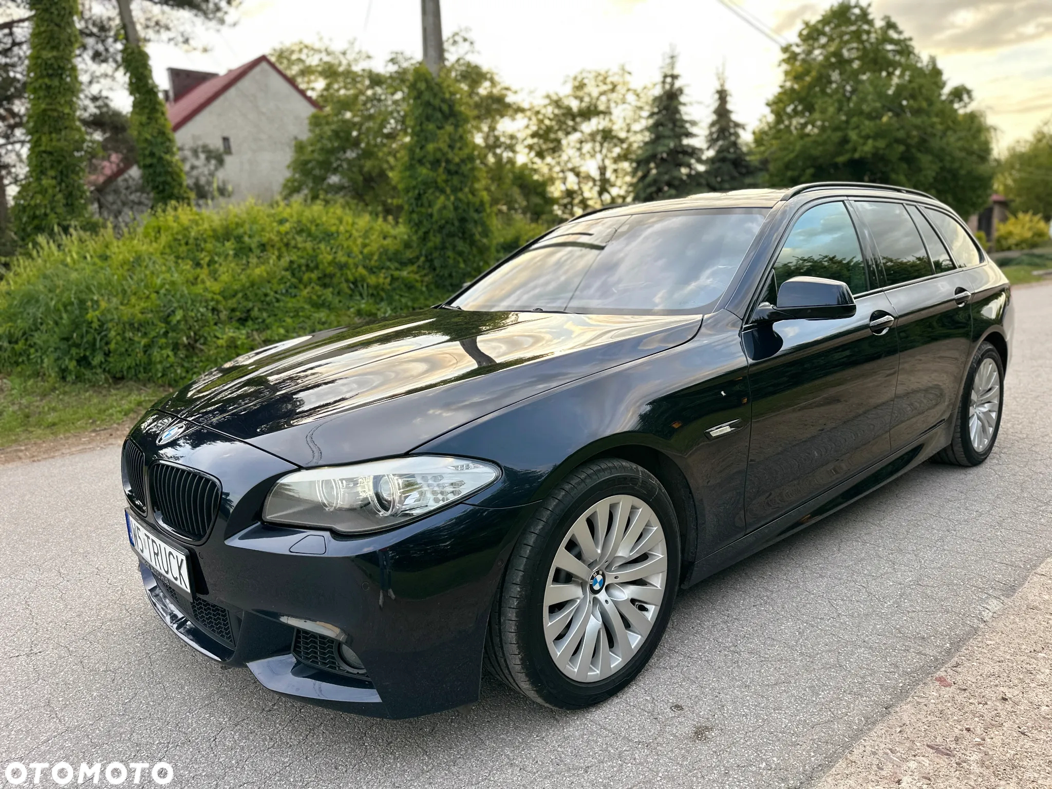 BMW Seria 5 530d xDrive - 7
