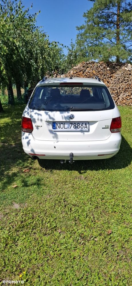 Volkswagen Golf - 6