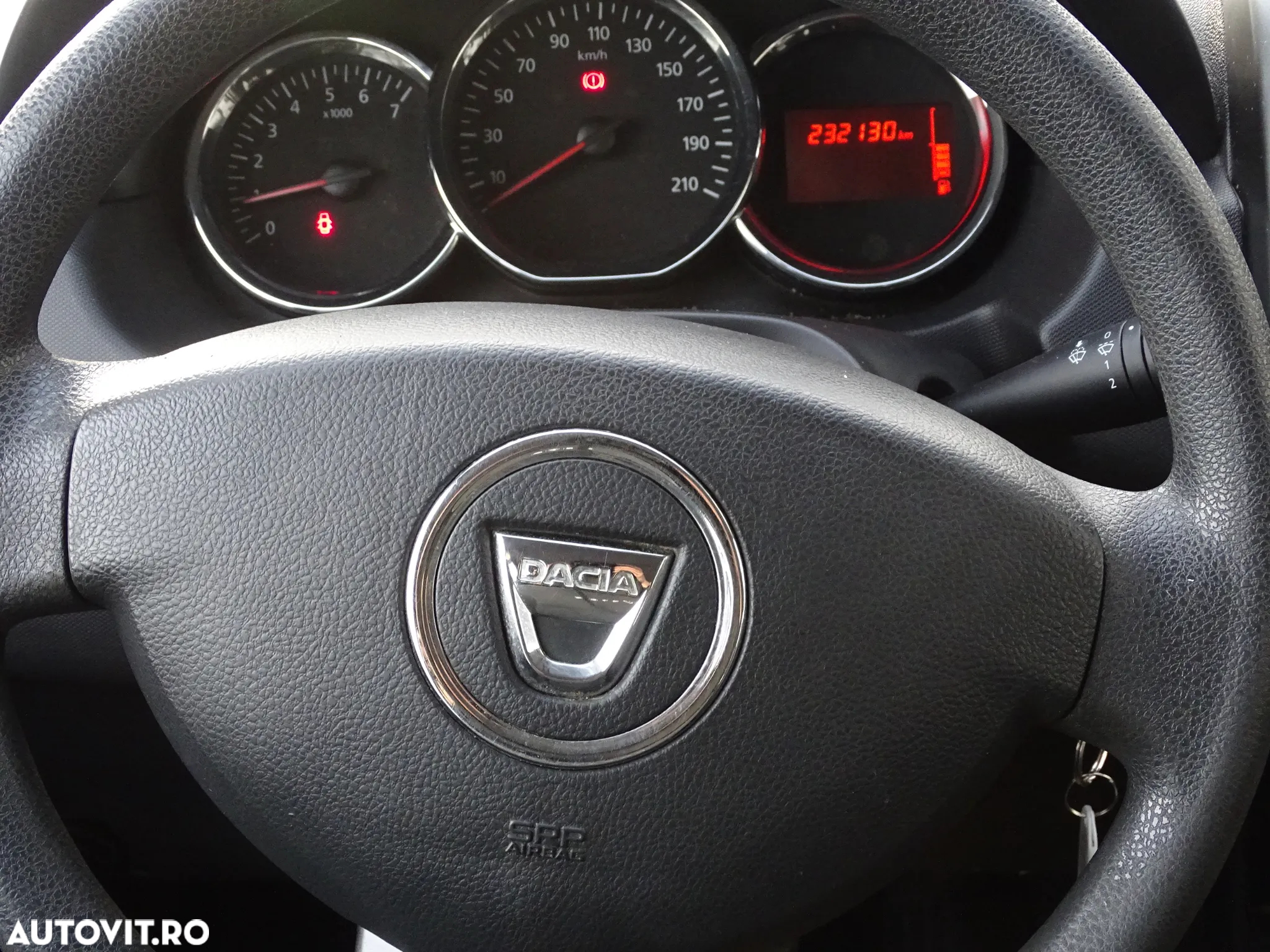 Dacia Duster dCi 90 2WD Essential - 14