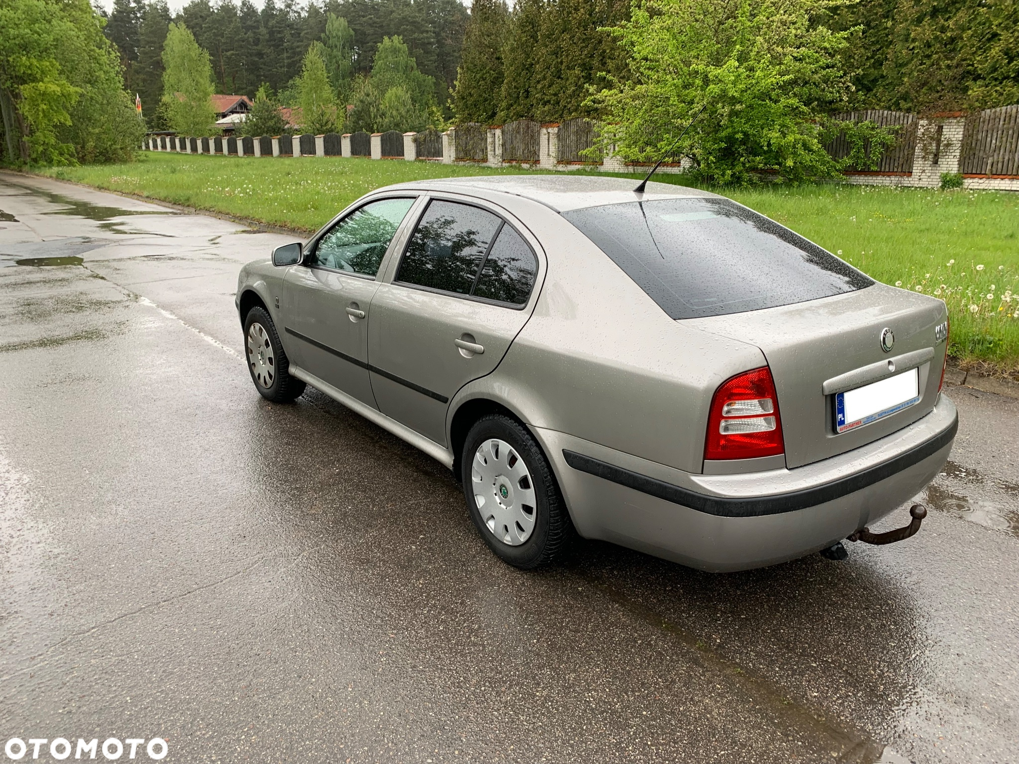 Skoda Octavia 1.6 Tour - 10