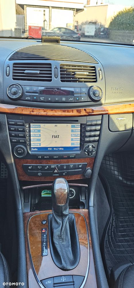 Mercedes-Benz Klasa E 500 4Matic Elegance Sport Edition - 8