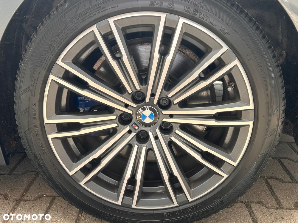 BMW Seria 3 330i xDrive M Sport sport - 7