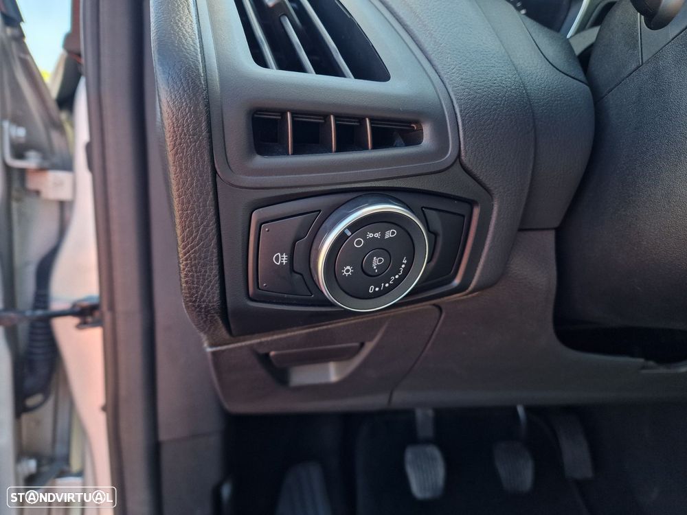 Ford Focus 1.0 SCTi Trend - 18