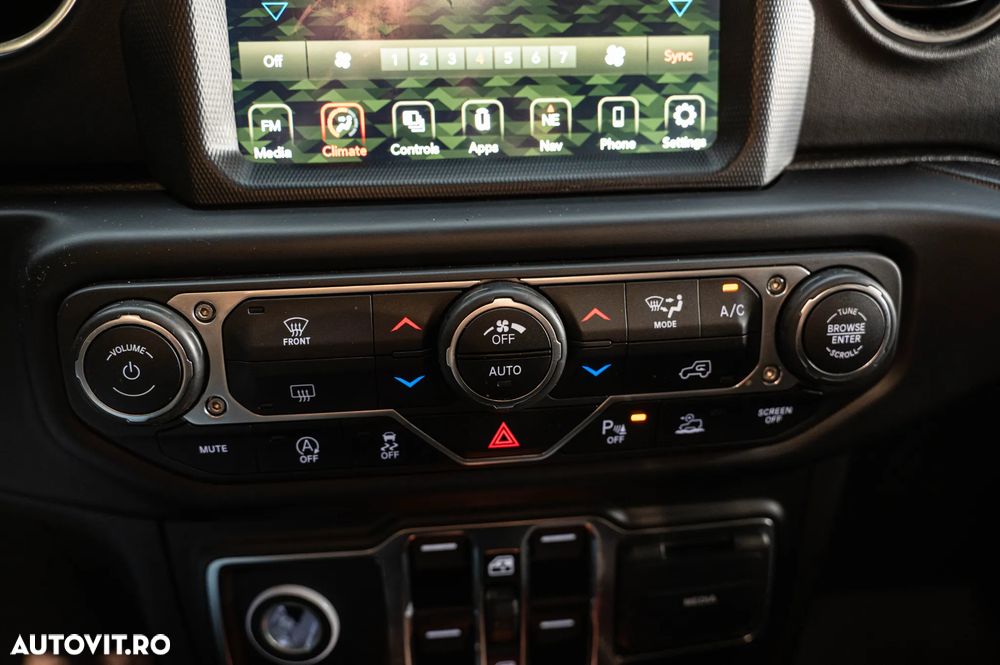 Jeep Wrangler Unlimited 2.0 T-GDI Softtop AWD Automatik Rubicon - 19