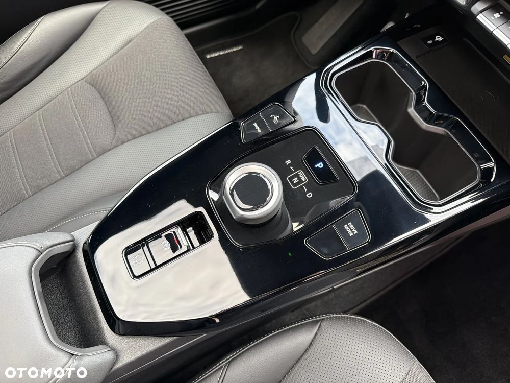 Toyota Urban Cruiser 61kWh Executive - 22
