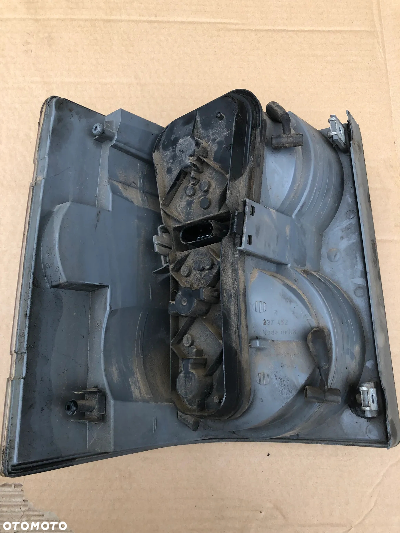 Lampa tylna prawa XFB500262 Range Rover 3 III LM L322 2005-09 - 2