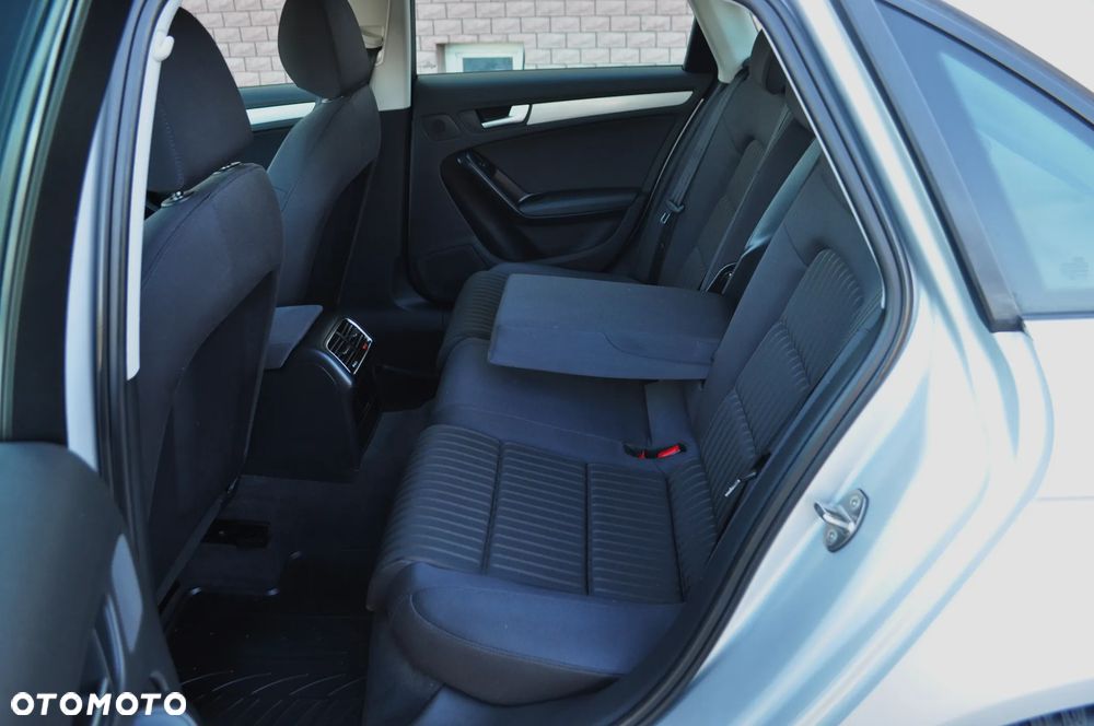 Audi A4 Limousine 1.8 TFSI Attraction - 25