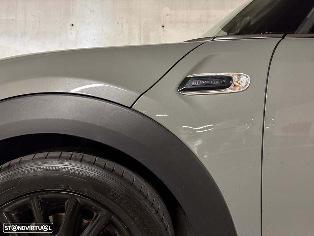 MINI 5 Portas Cooper Auto - 16