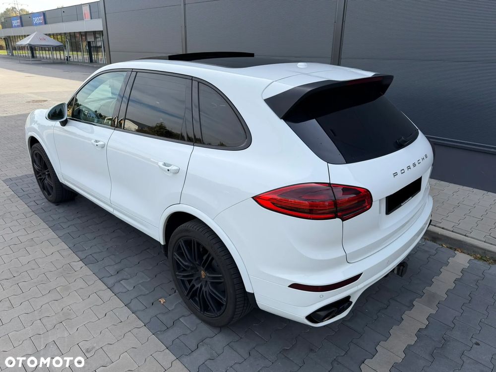 Porsche Cayenne 2016 photo 3