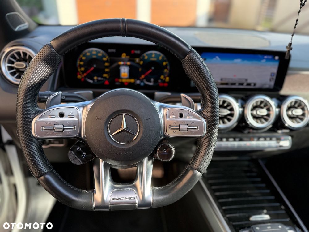 Mercedes-Benz GLB - 5