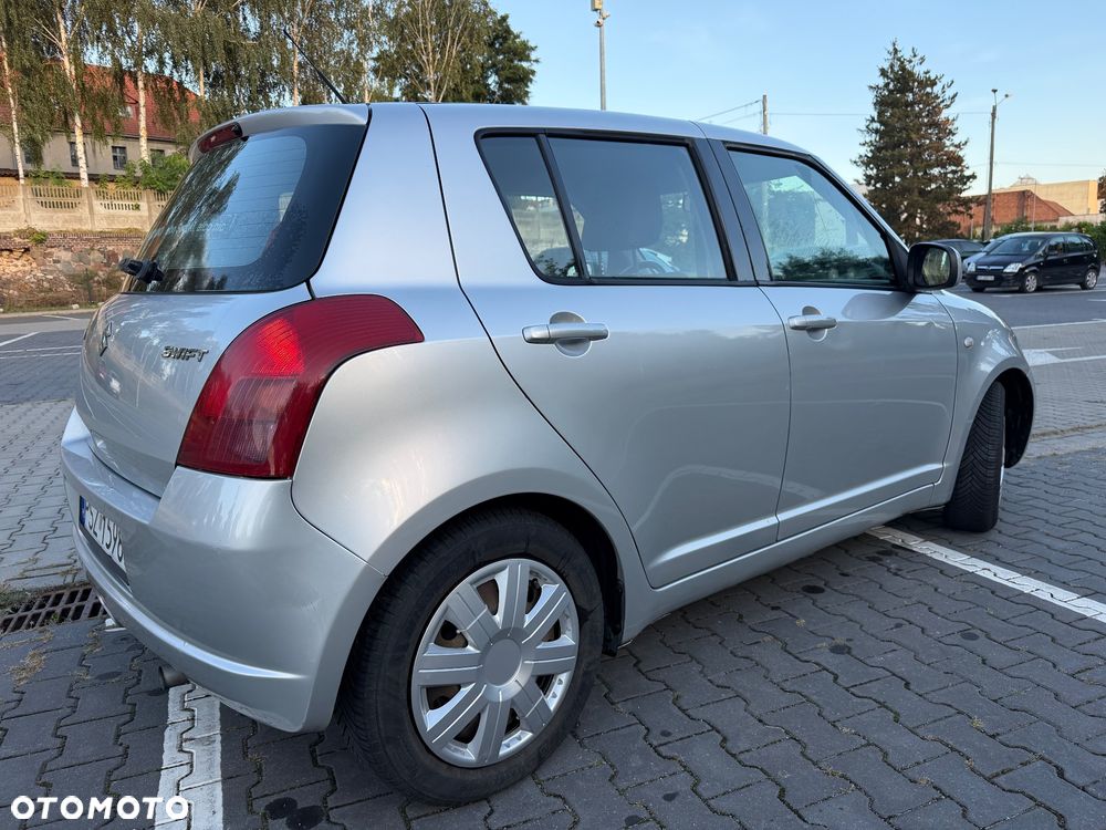 Suzuki Swift - 9