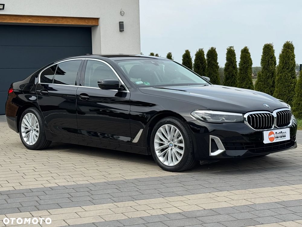 BMW Seria 5 520d xDrive Luxury Line - 3