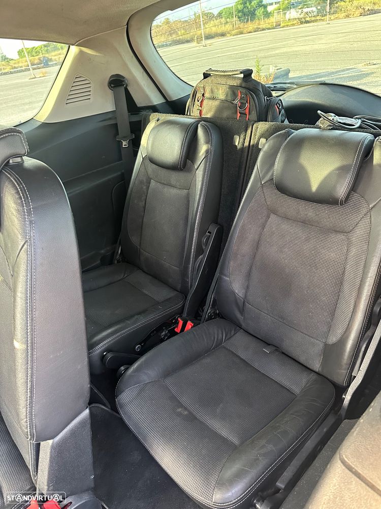 Ford S-Max 2.0 TDCi Titanium 7L - 7