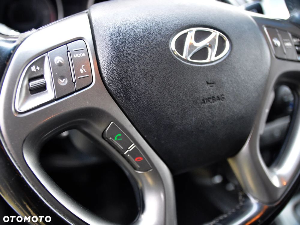 Hyundai ix35 1.7 CRDi 2WD Fifa World Cup Edition - 11