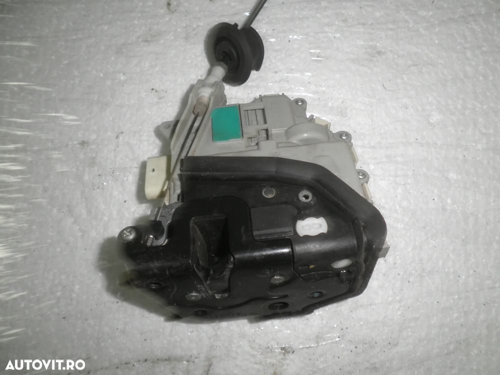 Broasca dreapta fata Audi A6 C7 2016 8J1837016F - 2