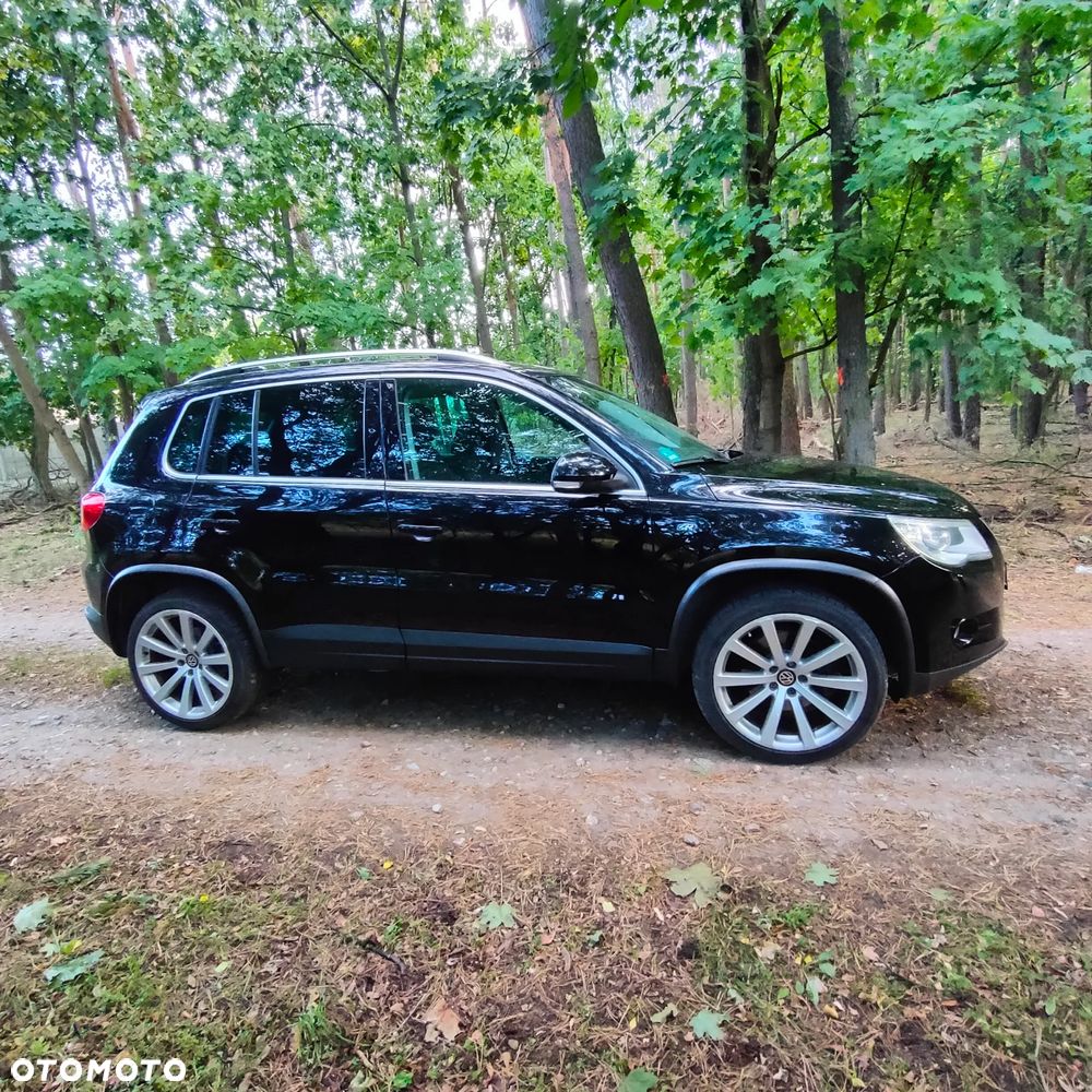 Volkswagen Tiguan - 4