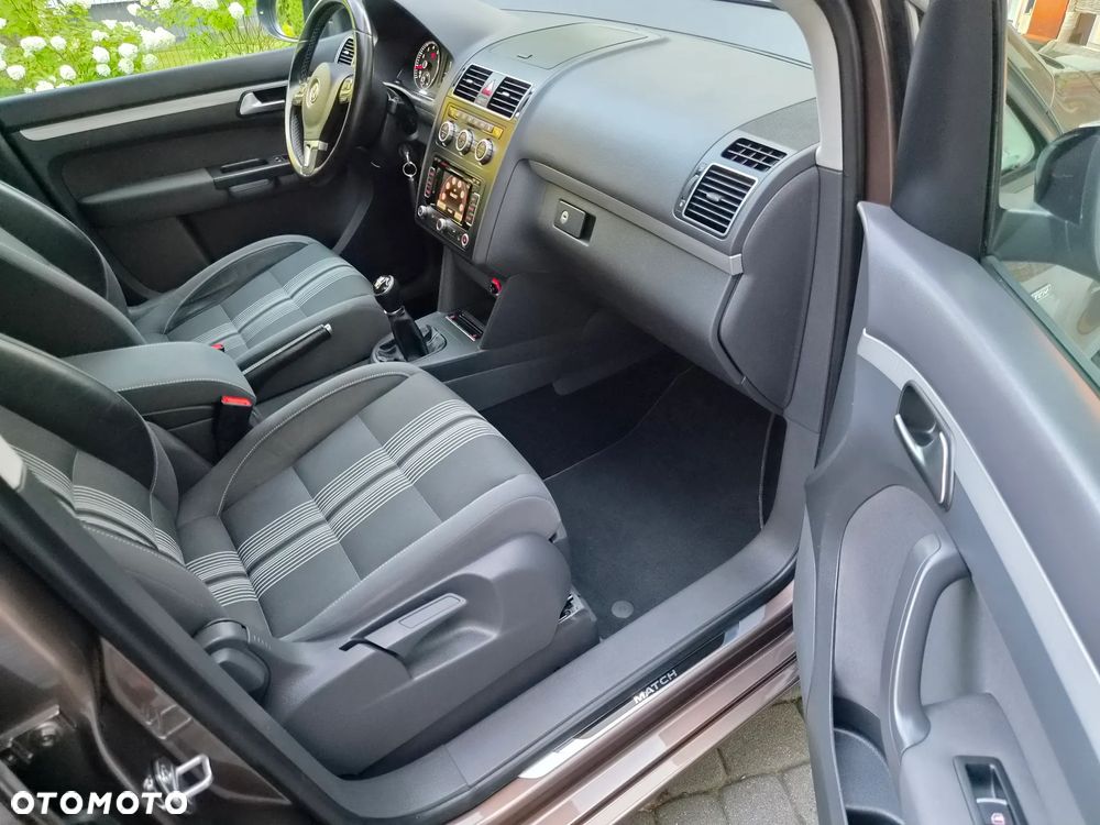 Volkswagen Touran 1.2 TSI BlueMotion Technology MATCH - 14