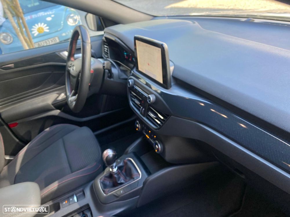 Ford Focus SW 1.5 TDCi ST-Line - 27