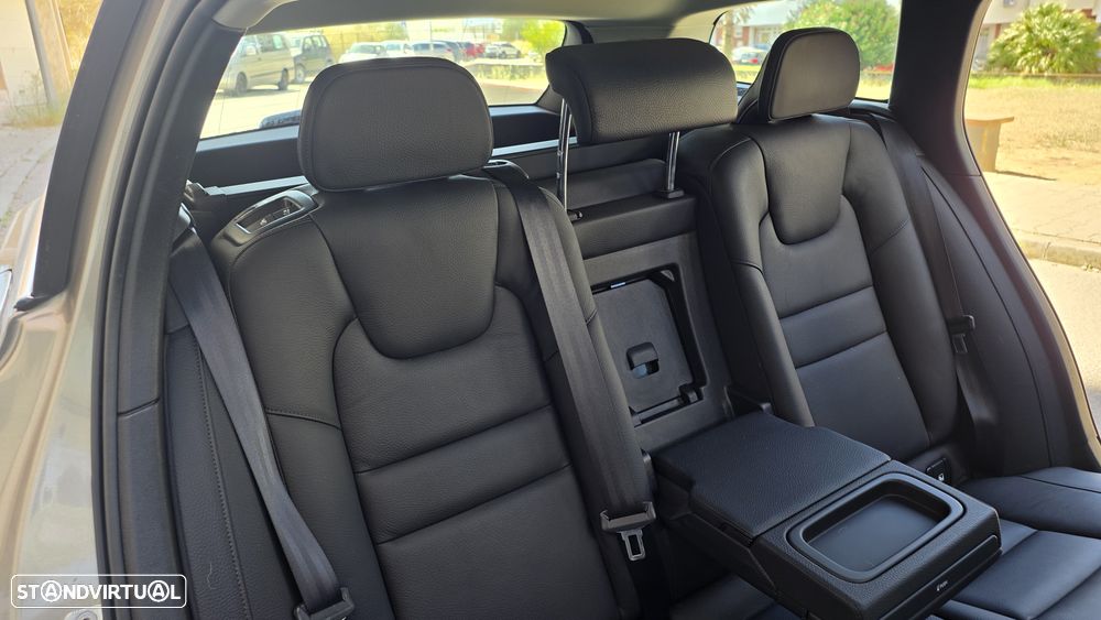 Volvo V60 2.0 T8 AWD TE Inscription - 29