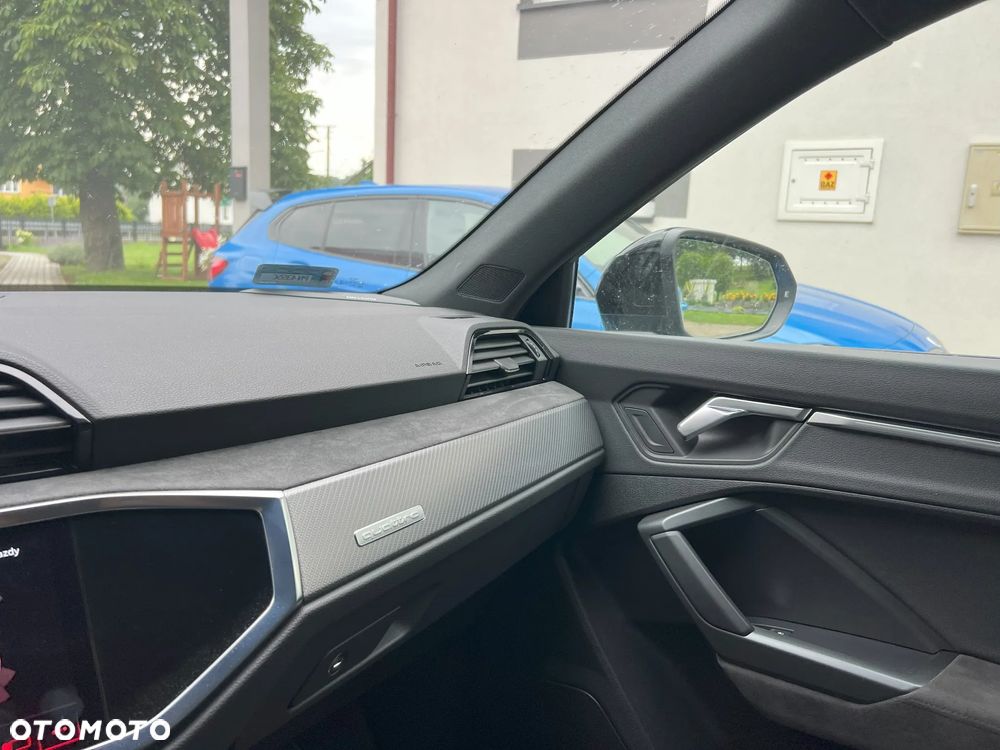 Audi RS Q3 - 3