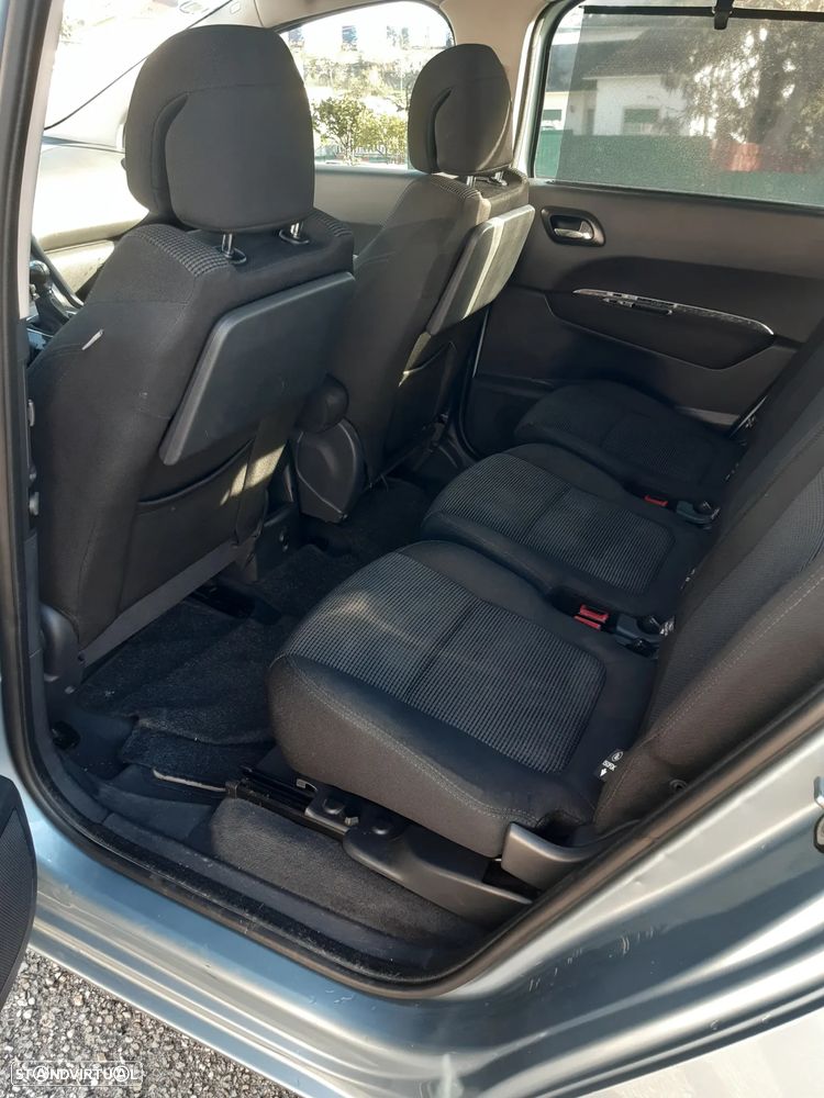 Peugeot 5008 1.6 HDi Premium - 10