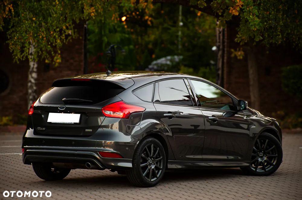 Ford Focus 1.5 EcoBoost ST-Line - 13