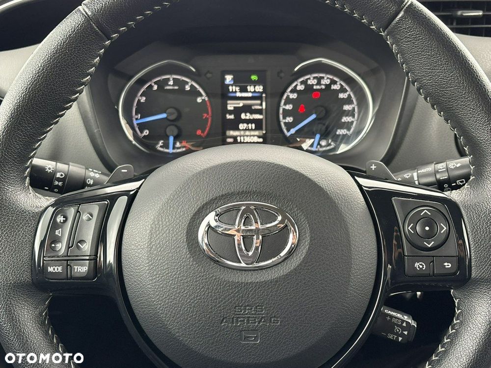 Toyota Yaris - 36