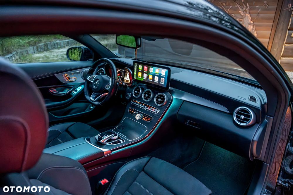 Mercedes-Benz Klasa C 200 4-Matic 9G-TRONIC - 24