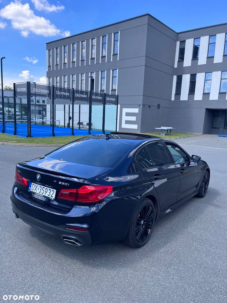 BMW Seria 5 530i xDrive M Sport Edition - 10