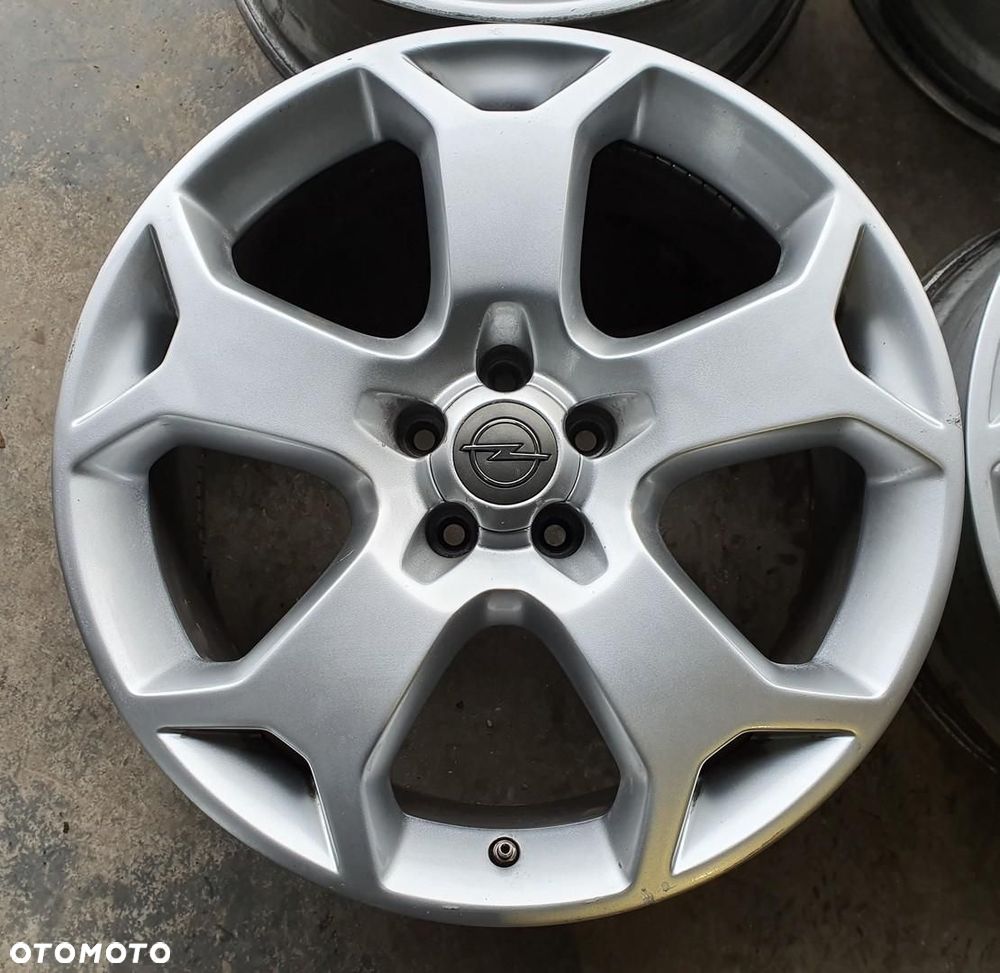 ALUFELGI SNOWFLAKE FELGI 19 8J ET43 5X110 OPEL VECTRA C OPC SIGNUM 4SZT - 8