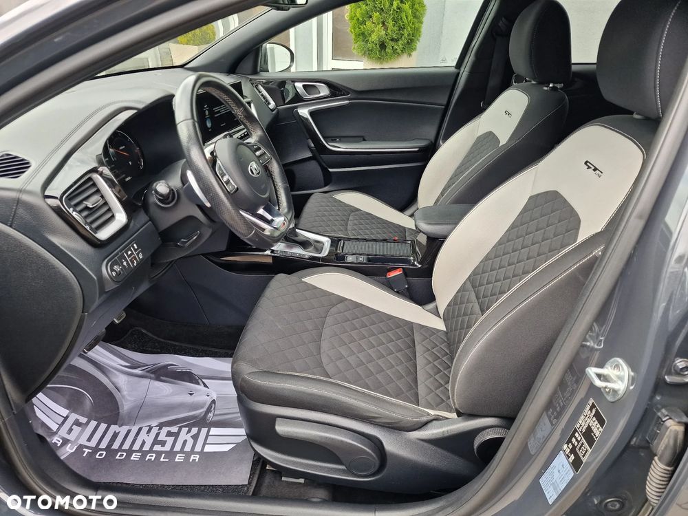 Kia ProCeed 1.6 CRDi GT Line DCT - 19