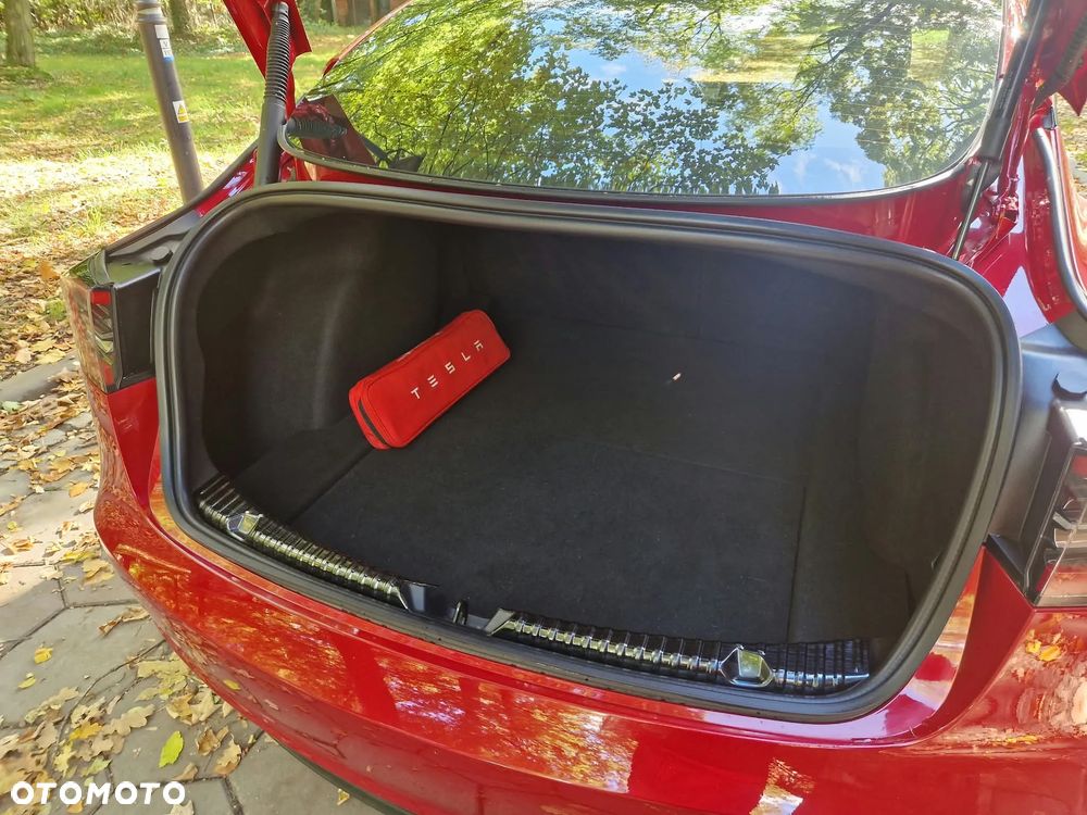 Tesla Model 3 RWD - 9