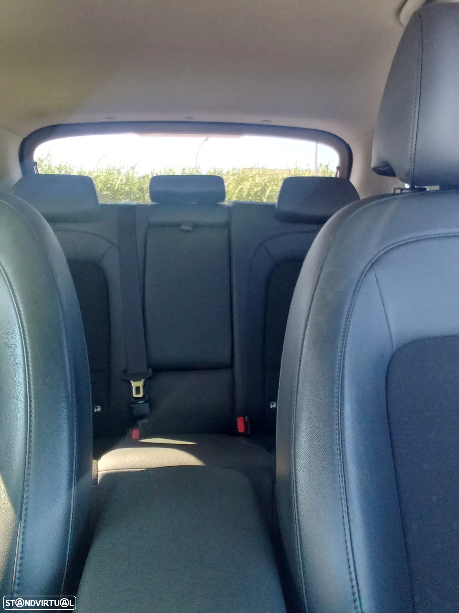 Hyundai Kauai EV 64 kWh Premium+LED - 12