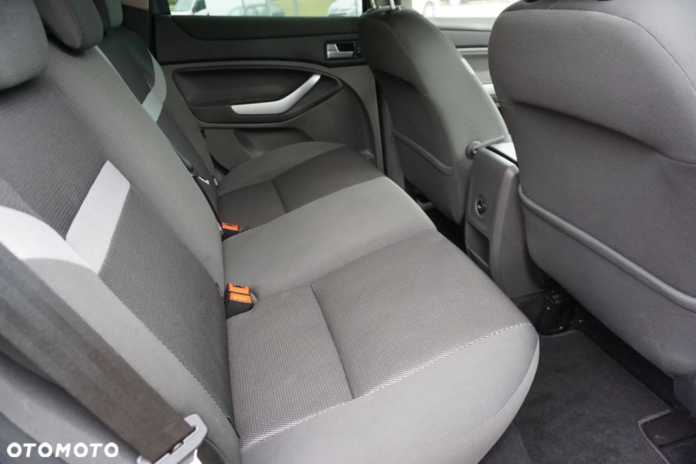 Ford Kuga 2.0 TDCi 2x4 Trend - 14