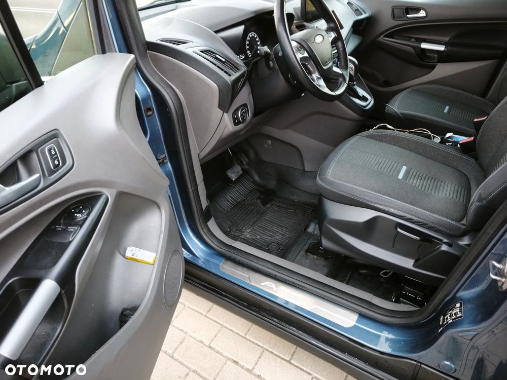 Ford Transit Connect - 15