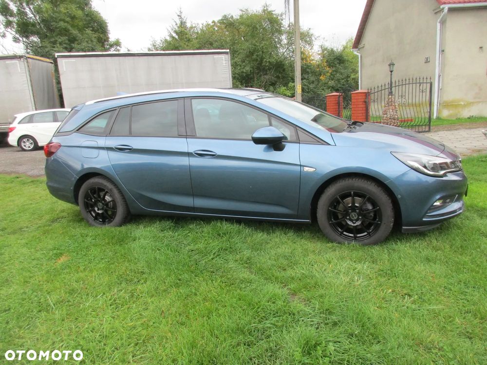 Opel Astra - 4