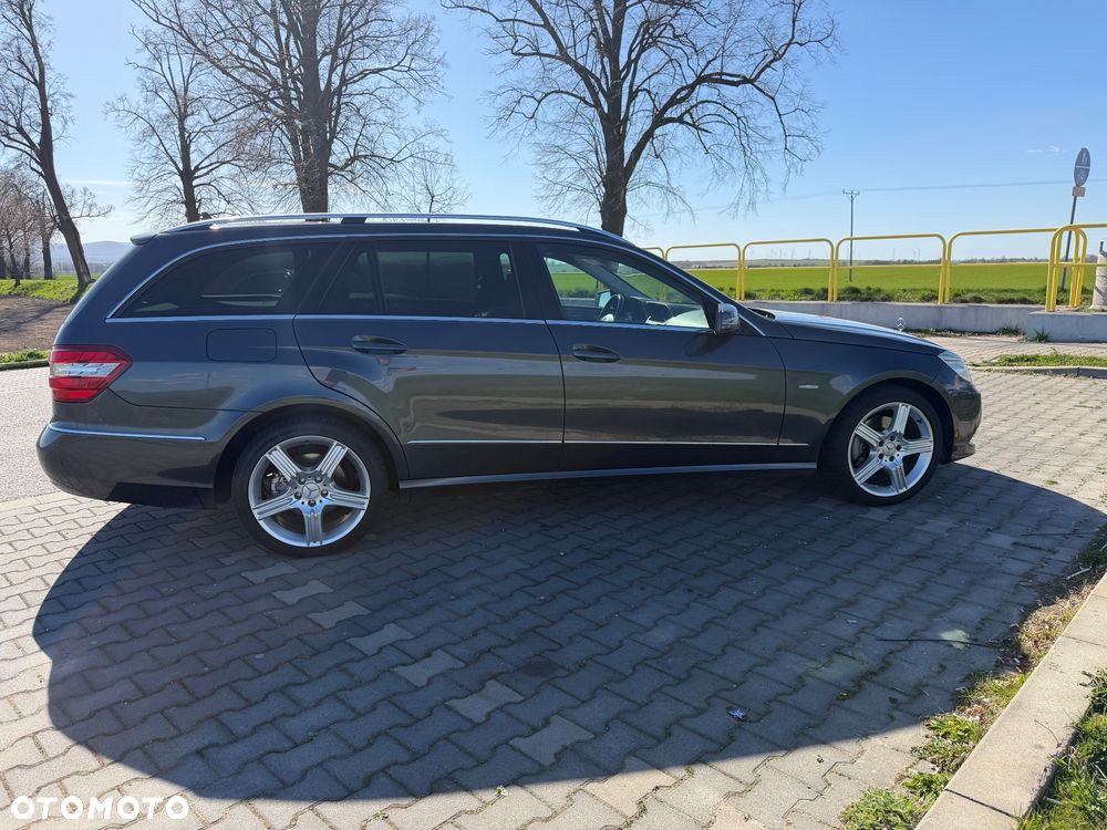 Mercedes-Benz Klasa E 300 CDI BlueEff Avantgarde - 8